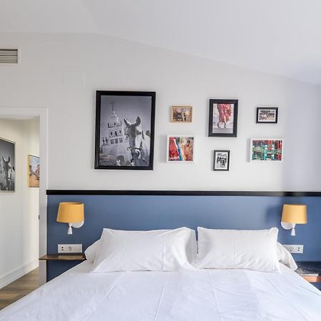 Wello Apartments Sevilla Bagian luar foto