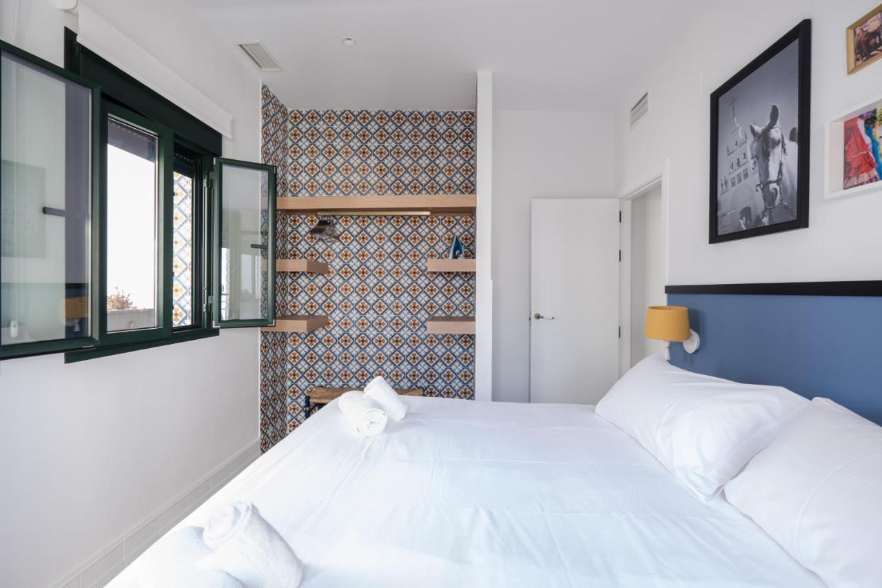 Wello Apartments Sevilla Bagian luar foto