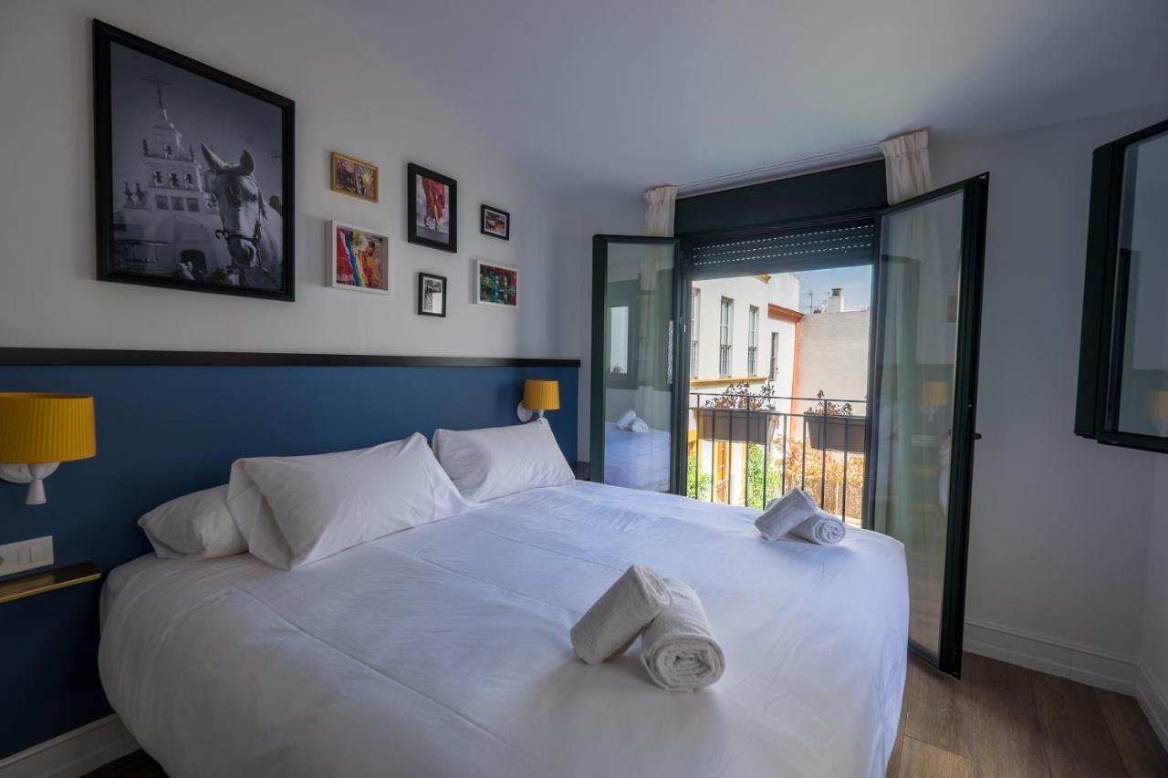 Wello Apartments Sevilla Bagian luar foto