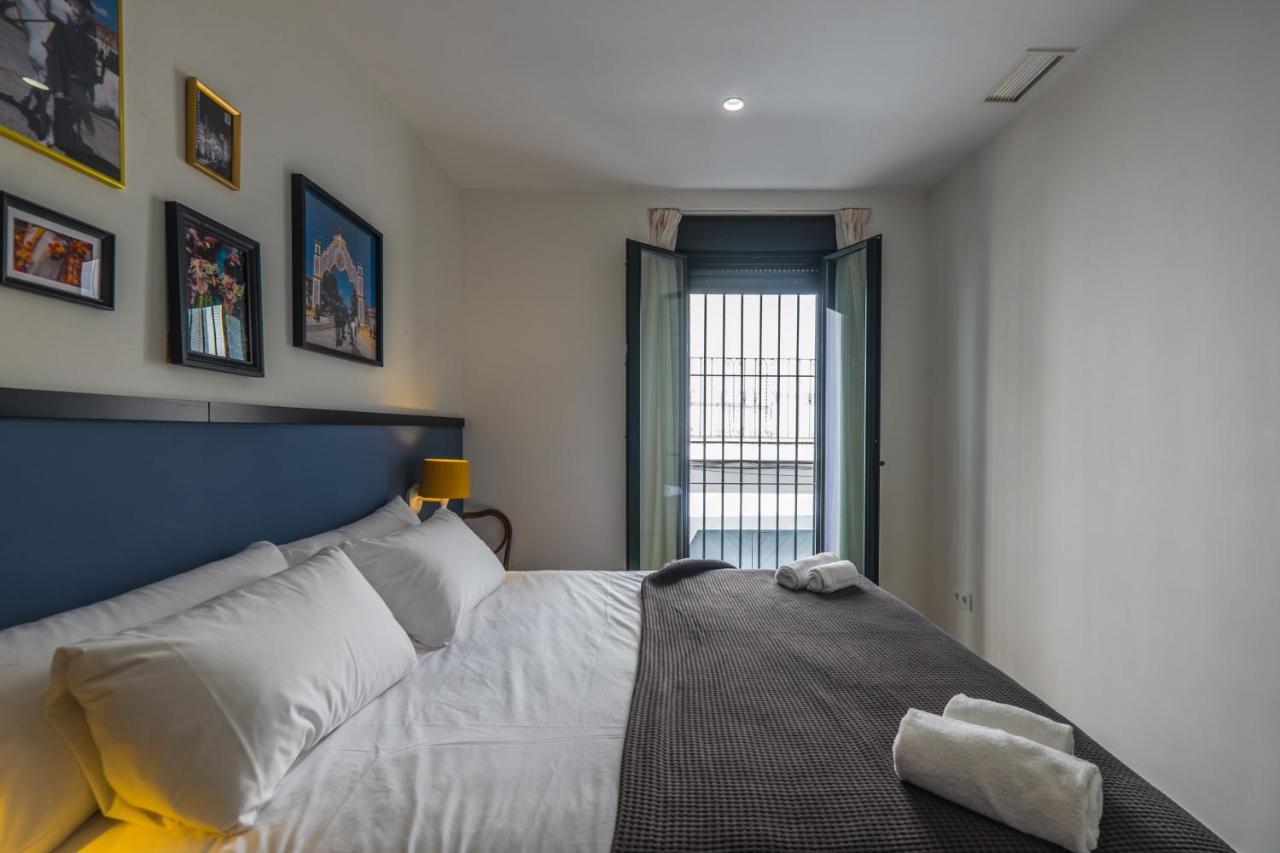 Wello Apartments Sevilla Bagian luar foto