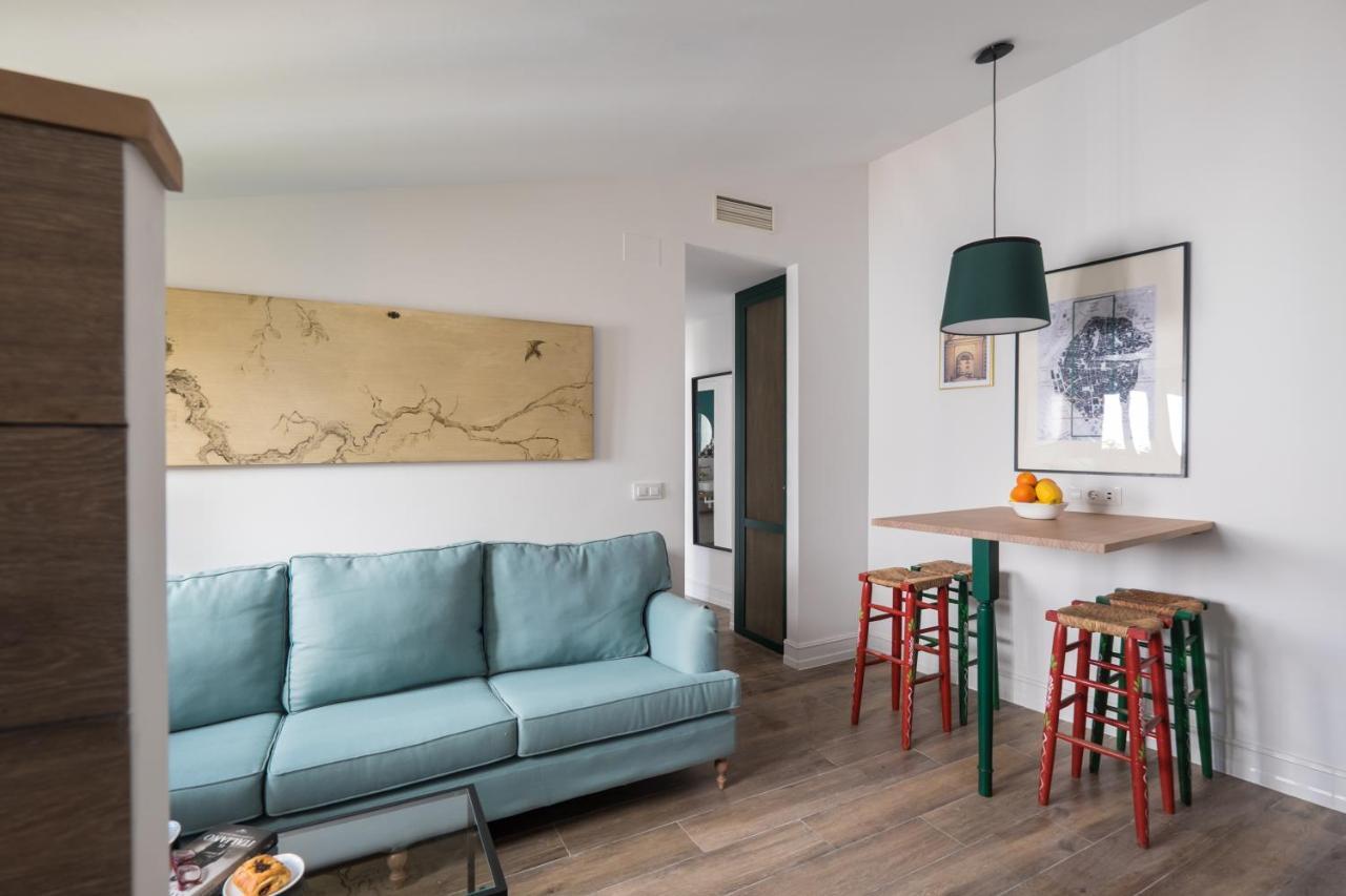 Wello Apartments Sevilla Bagian luar foto