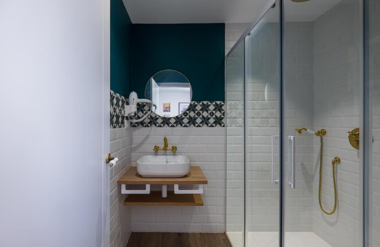 Wello Apartments Sevilla Bagian luar foto