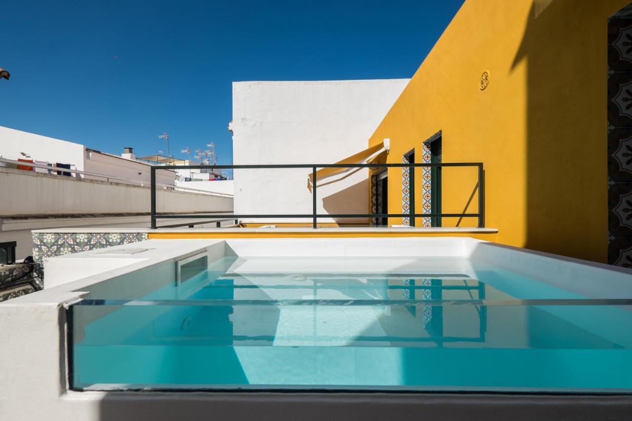 Wello Apartments Sevilla Bagian luar foto