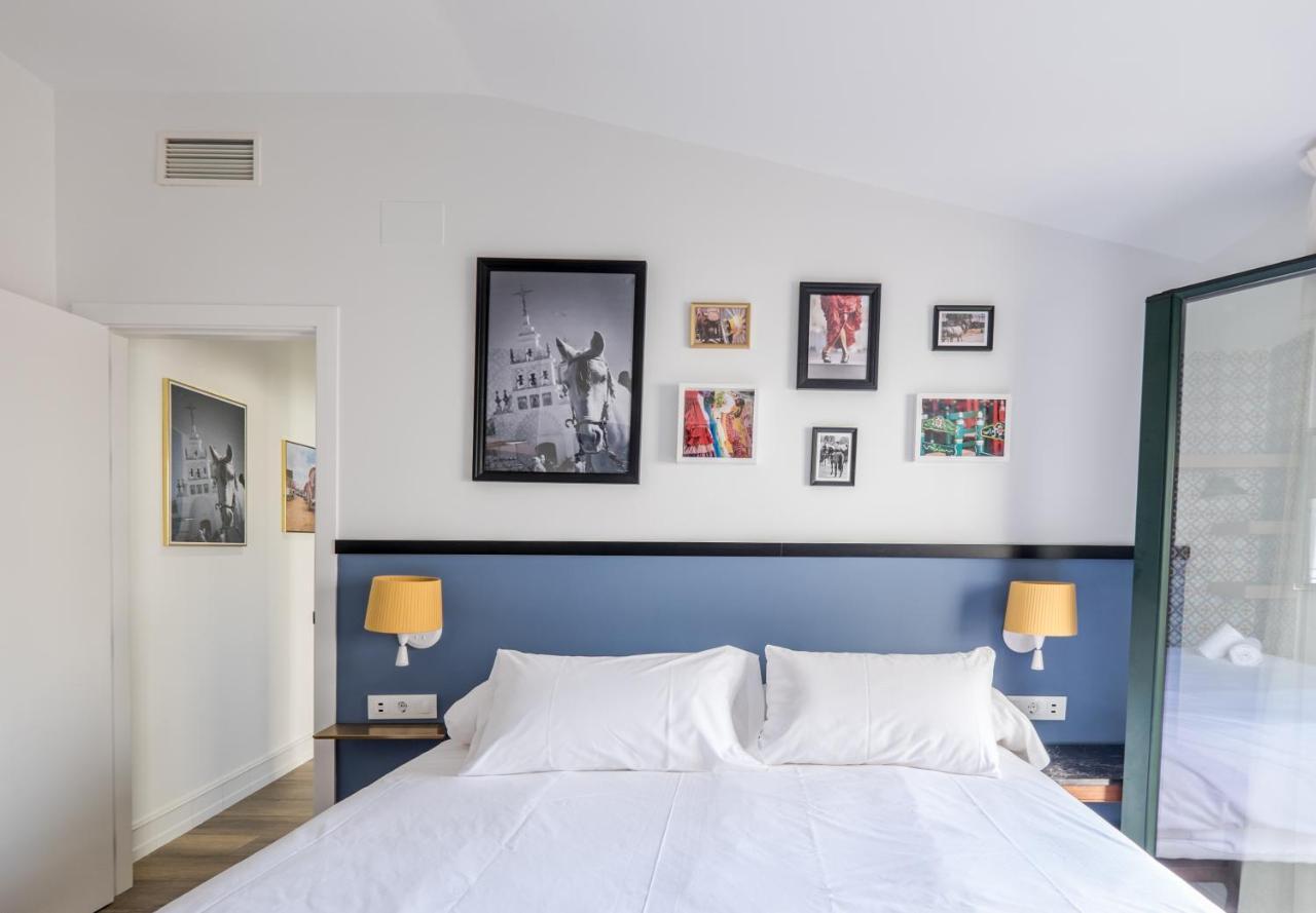 Wello Apartments Sevilla Bagian luar foto