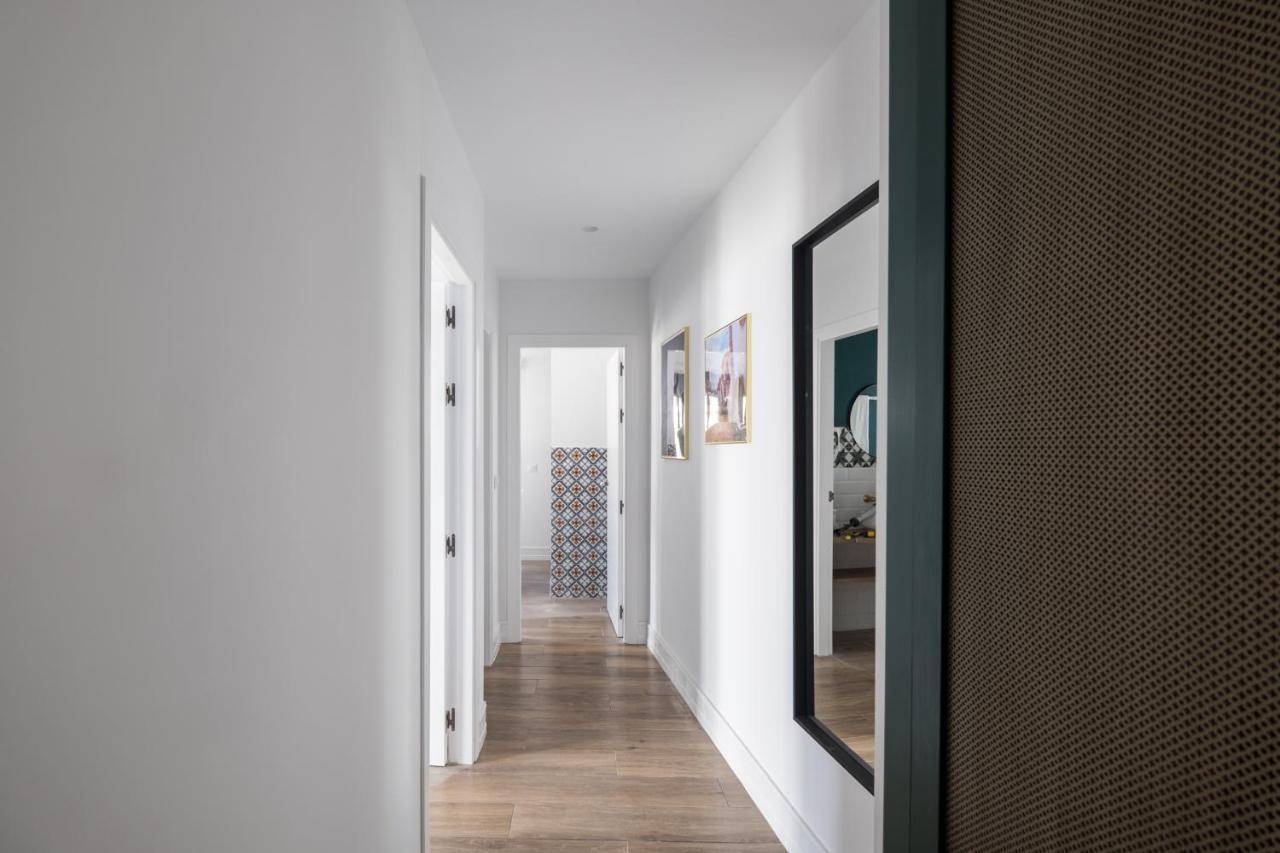 Wello Apartments Sevilla Bagian luar foto