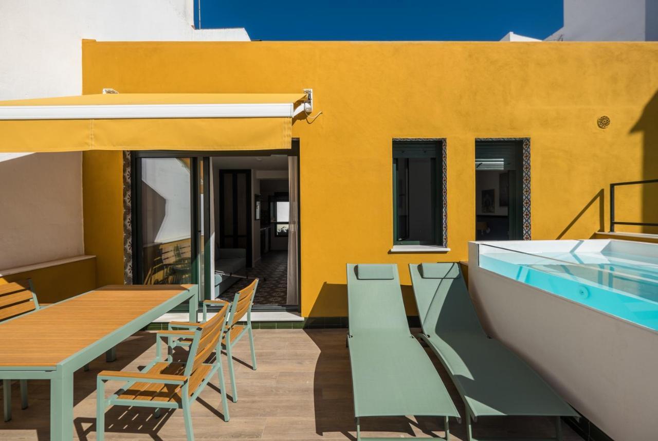 Wello Apartments Sevilla Bagian luar foto