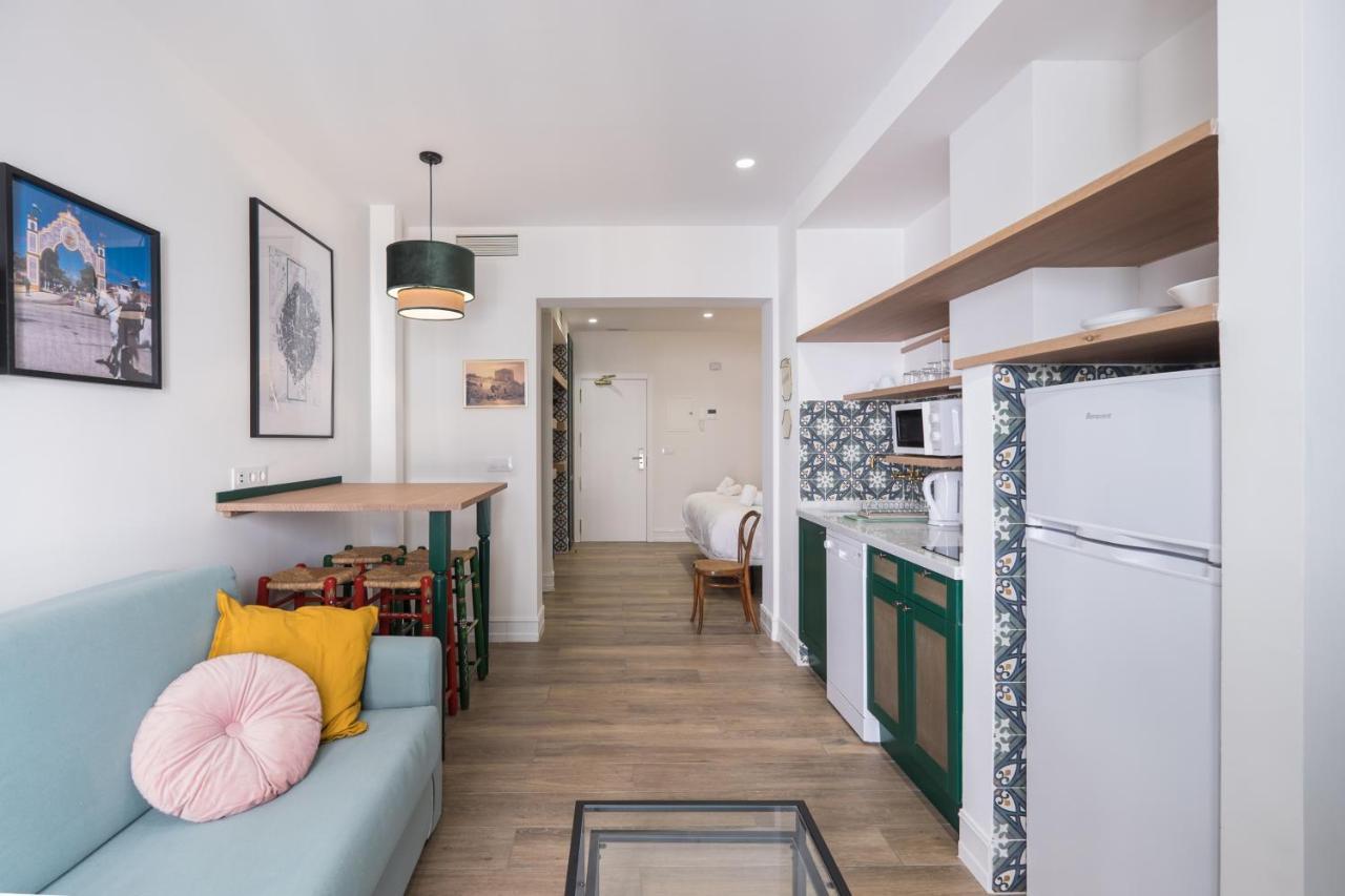 Wello Apartments Sevilla Bagian luar foto